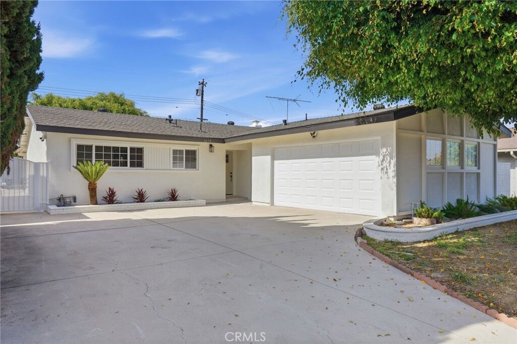 Property Photo:  1430 Hillandale  CA 90631 
