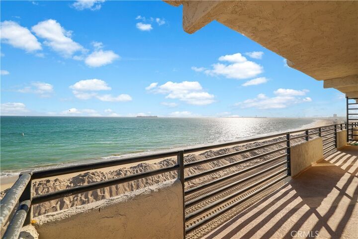 Property Photo:  1 62nd  CA 90803 