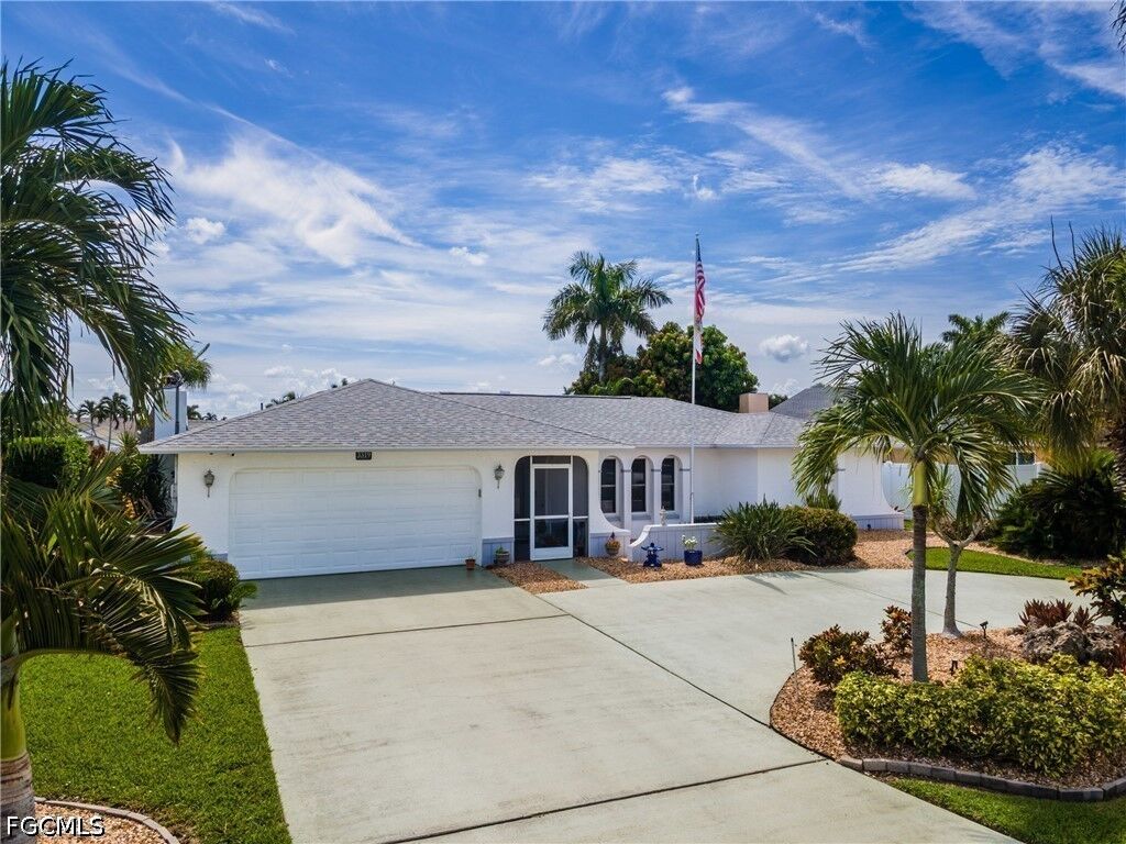 Property Photo:  3319 SE 17th Avenue  FL 33904 