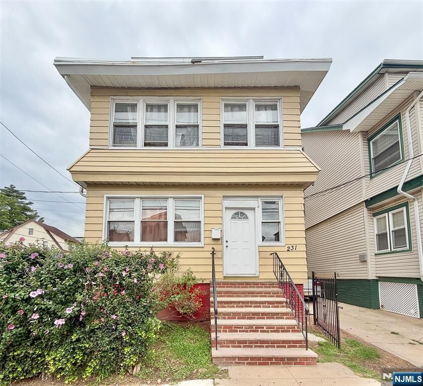 Property Photo:  231 Myrtle Avenue  NJ 07111 
