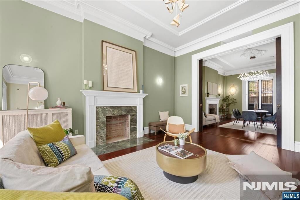 Property Photo:  274 Barrow Street  NJ 07302 