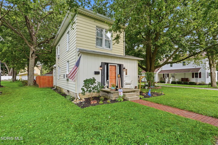 Property Photo:  213 S 2nd Street  OH 45872 