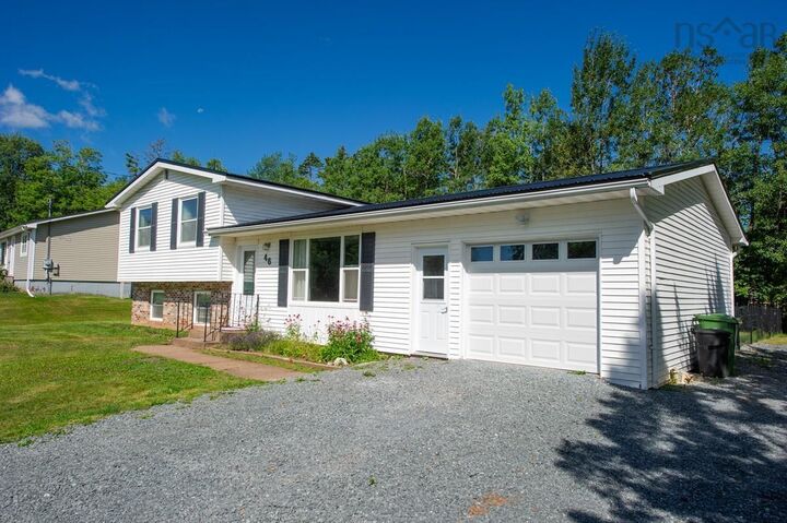 Property Photo:  46 Franklin Drive  NS B6L 1G1 