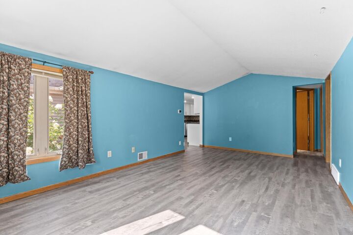 Property Photo:  505 1st Avenue NE  MN 55920 