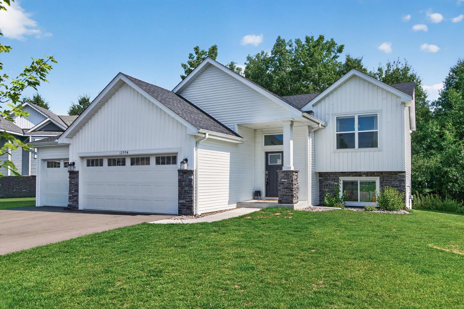 Property Photo: 12994 10th Avenue N MN 55398