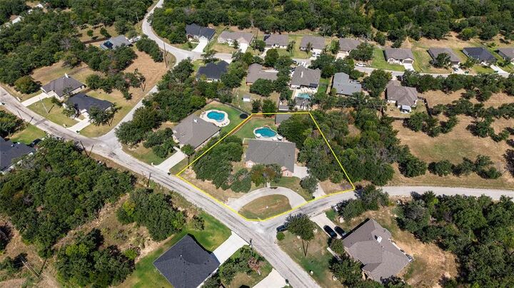 Property Photo: 814 Haynie Drive TX 76426
