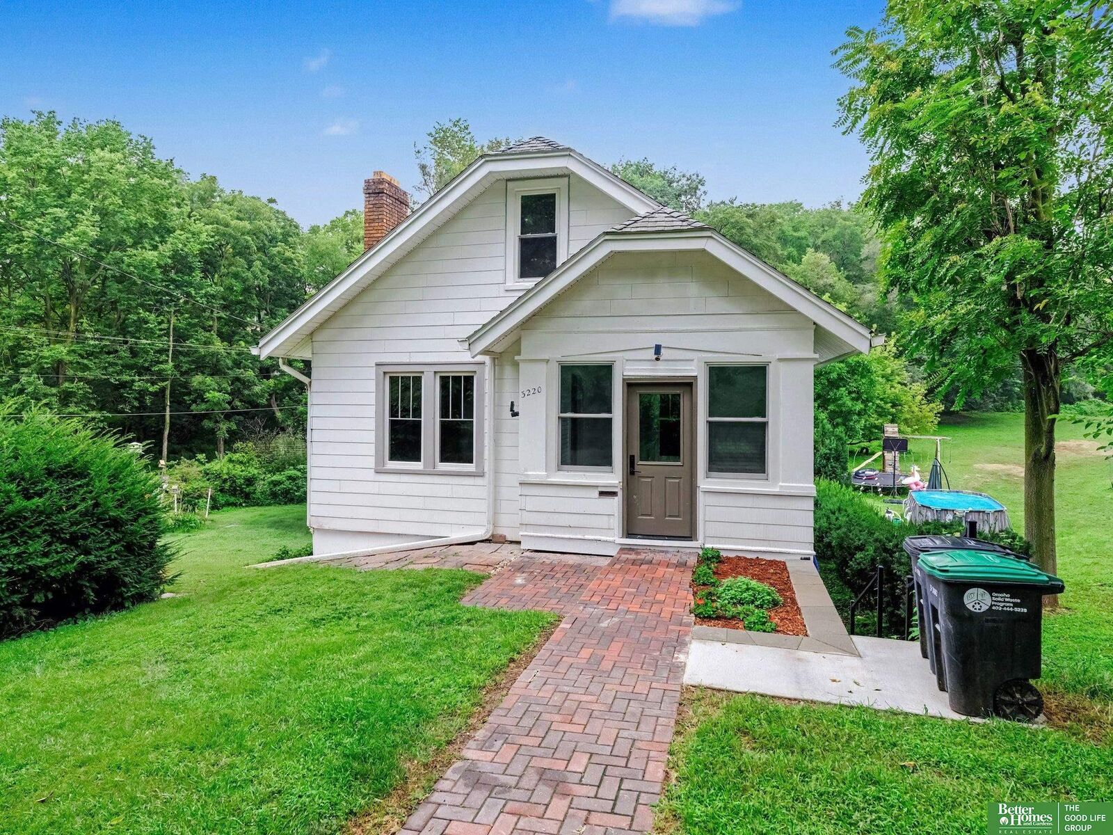 Property Photo:  3220 S 3 Street  NE 68108 