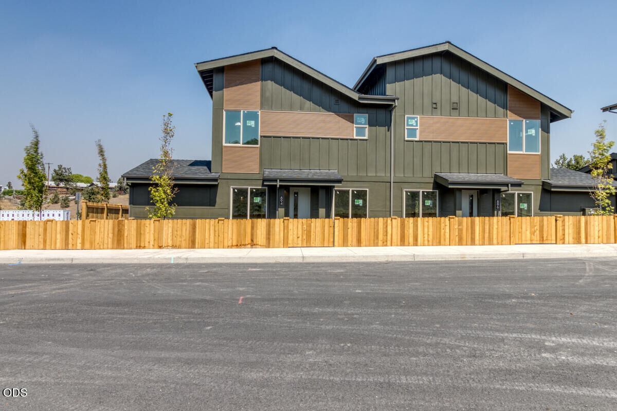 Property Photo: 896 SE Aquila Drive OR 97741