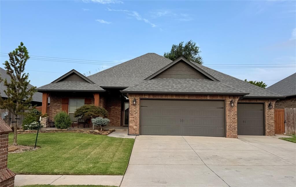 Property Photo:  16809 Prado Drive  OK 73170 
