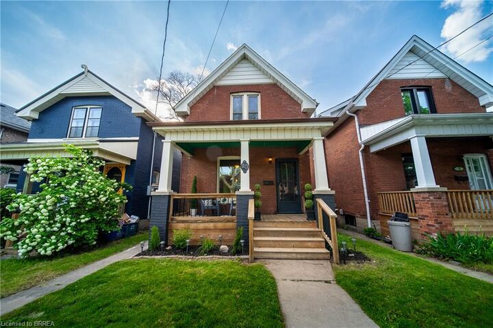 Property Photo: 20 Wells Avenue ON N3R 4J2