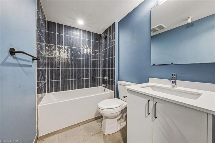 Property Photo:  325 James Street S 206  ON L8P 3B7 