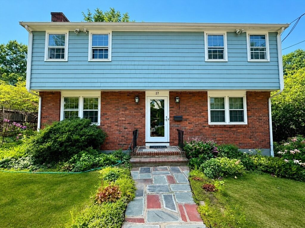 Property Photo: 27 Maplewood Ave MA 02459