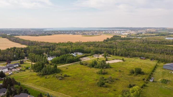 1236 Township Road 384 201 — photo 1