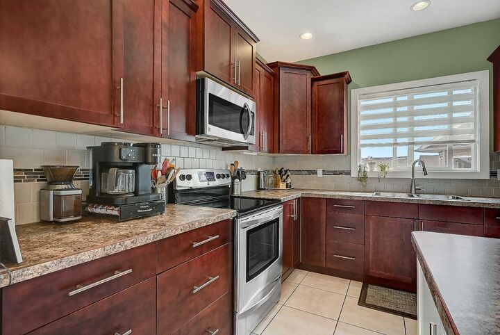 Property Photo: 11201 80 Avenue AB T8W 0B7