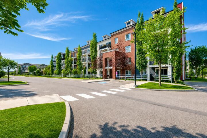 Property Photo:  279 Copperpond Common SE 5210  AB T2Z 1J6 