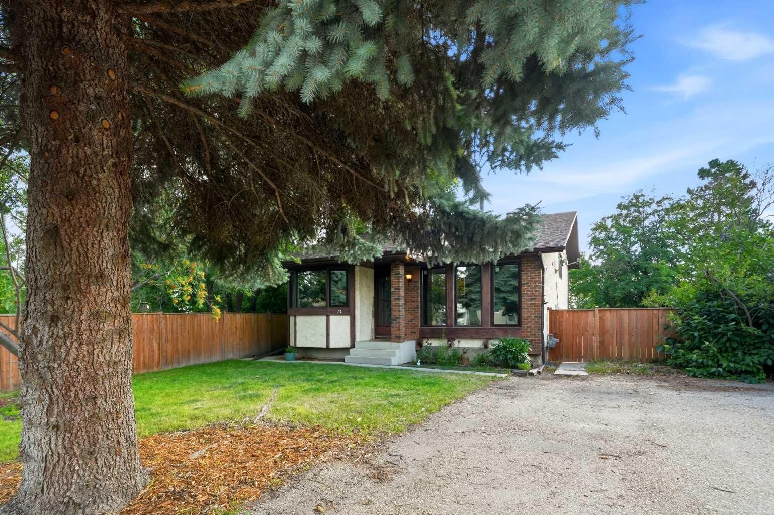Property Photo: 13 Spruce Drive AB T4L 1V2