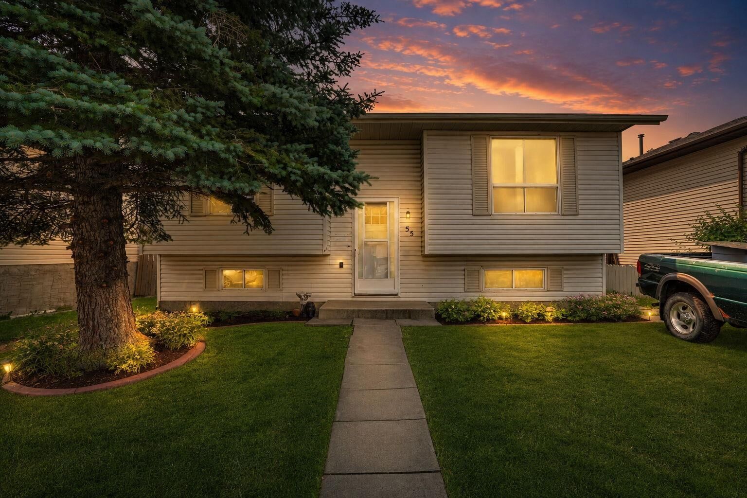 Property Photo: 55 Falton Close NE AB T3J 1X2