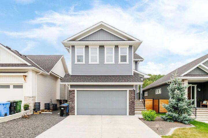 Property Photo: 100 Crestbrook View SW AB T3B 6G8