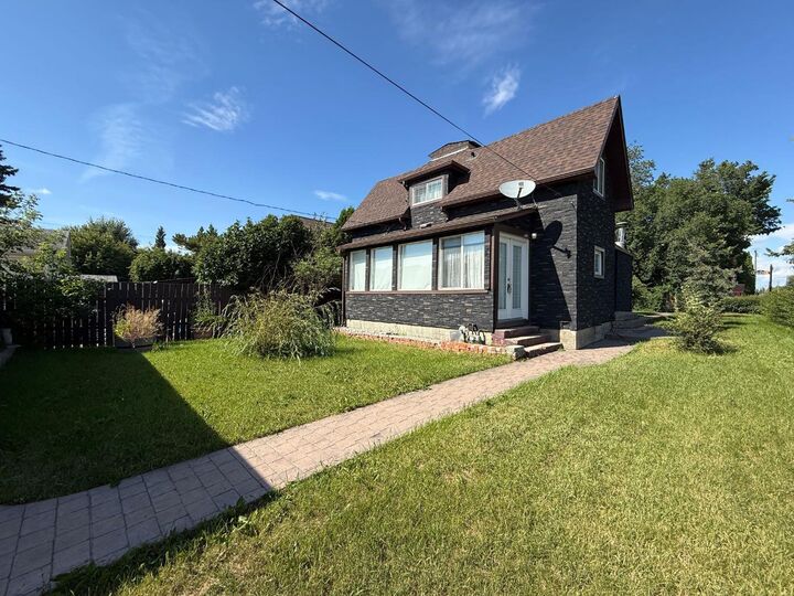 1037 4 Avenue — photo 1