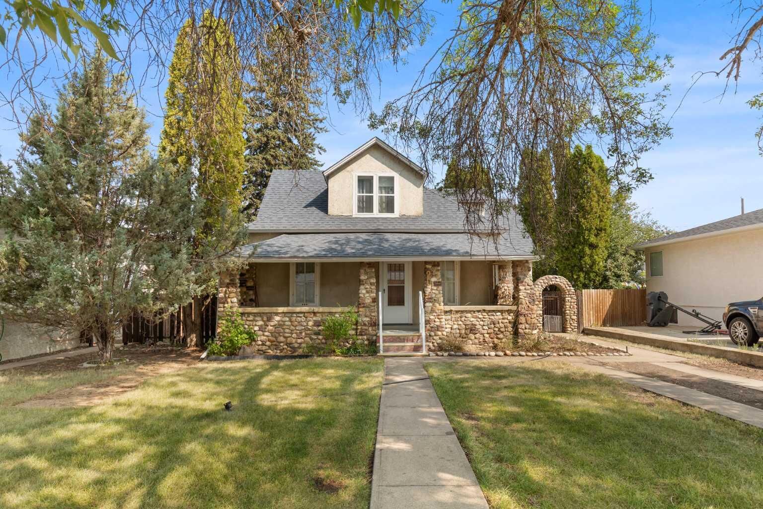 Property Photo: 20 10 Street NE AB T1A 5S4