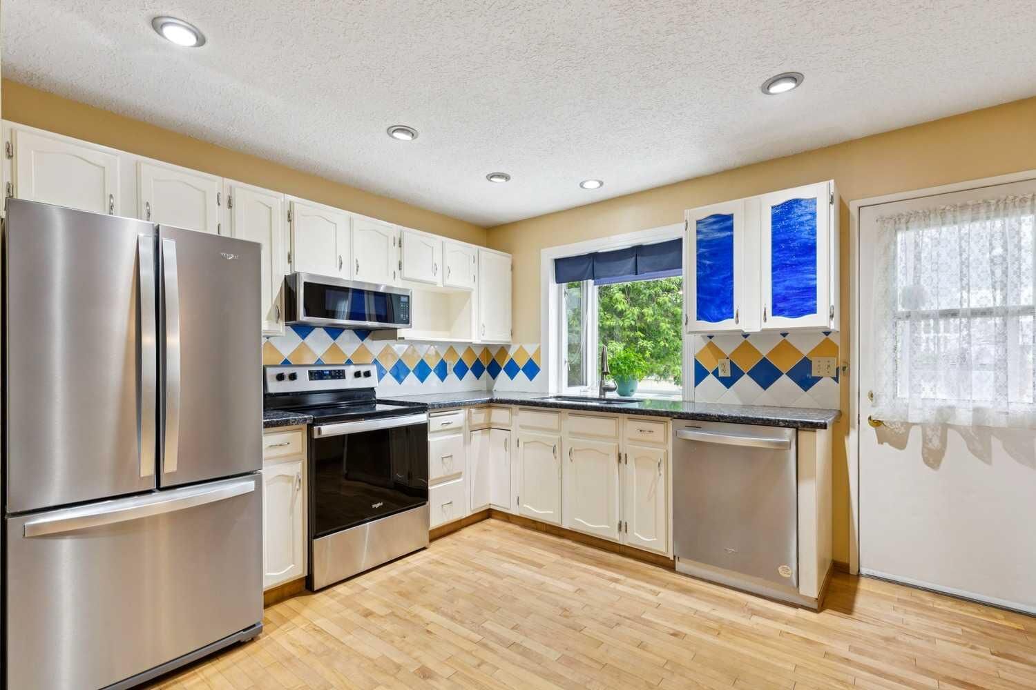 Property Photo: 107 Bermuda Drive NW AB T3K 1H6