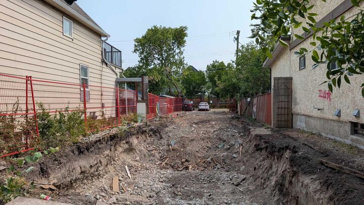 Property Photo: 2916 17 Street SE AB T2G 3W3