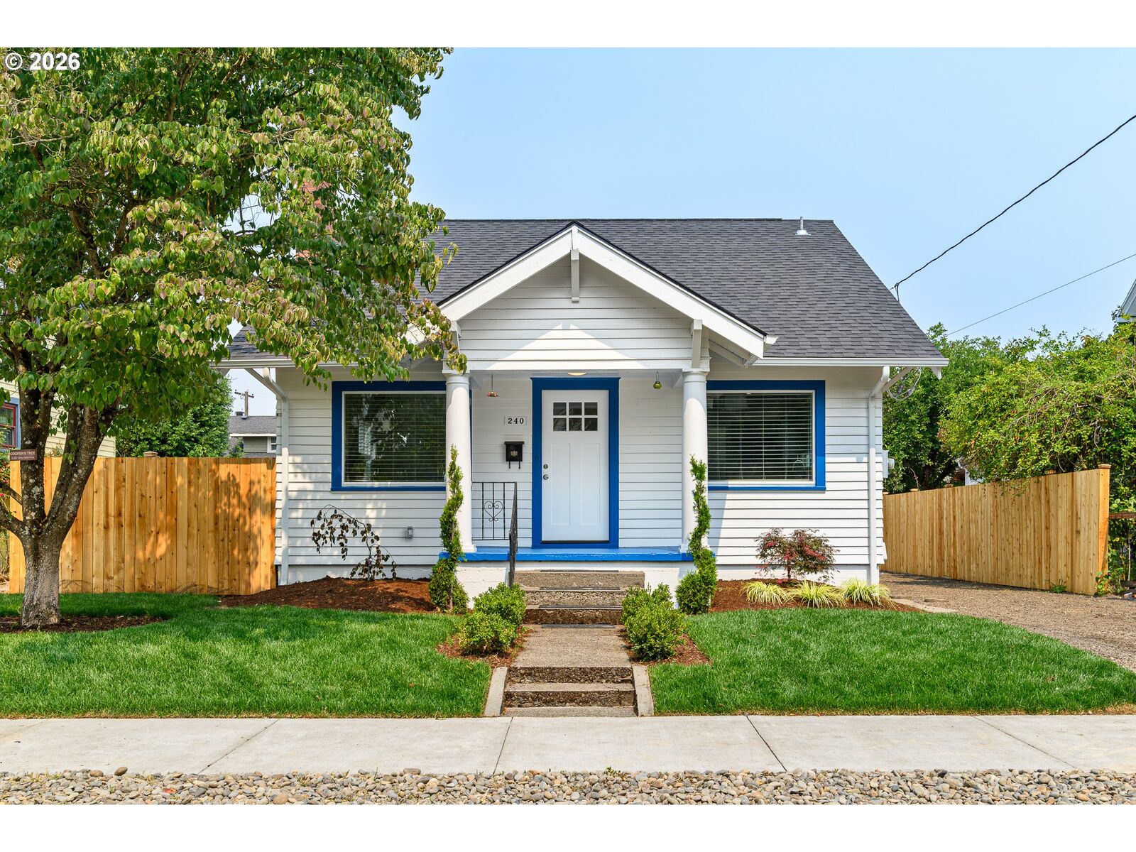 Property Photo:  240 E Clarendon St  OR 97027 