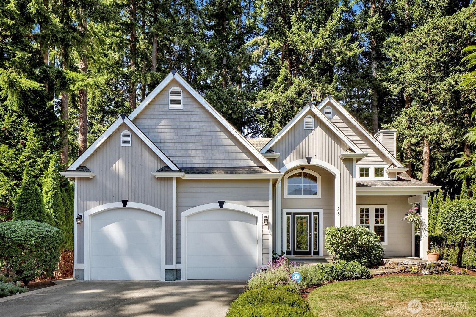 Property Photo: 25 Par Lane WA 98229