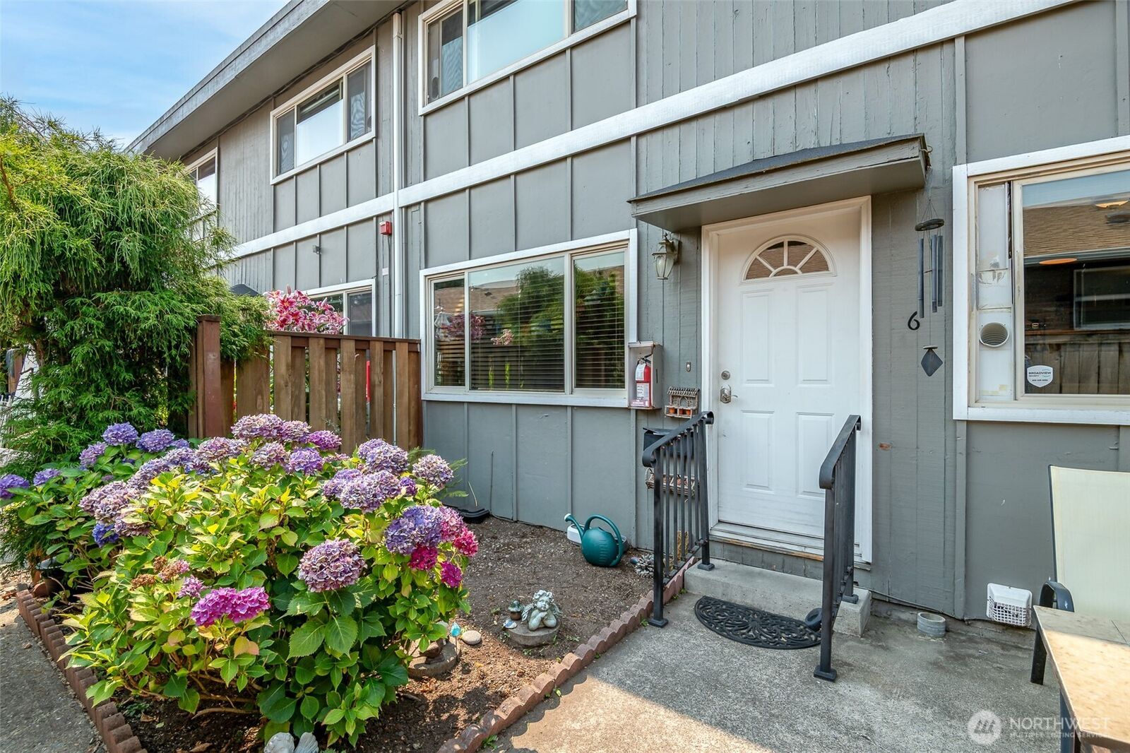 Property Photo: 708 N L Street 6 WA 98403