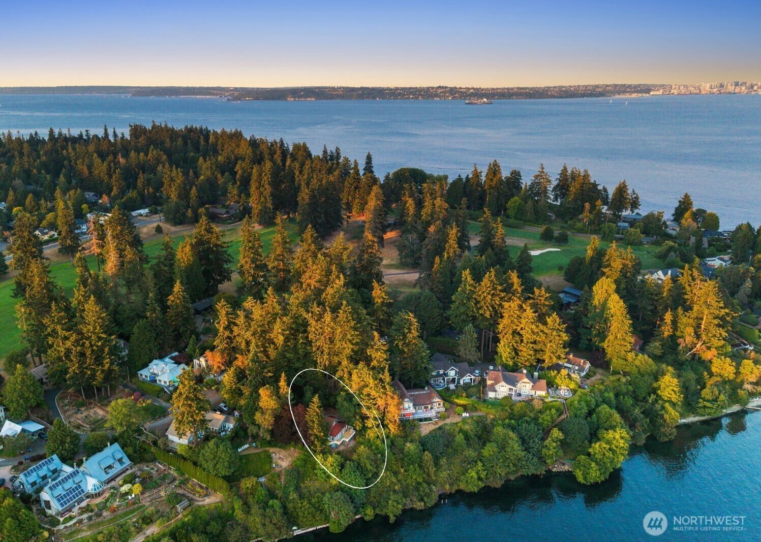 Property Photo: 11127 NE Wing Point Drive WA 98110