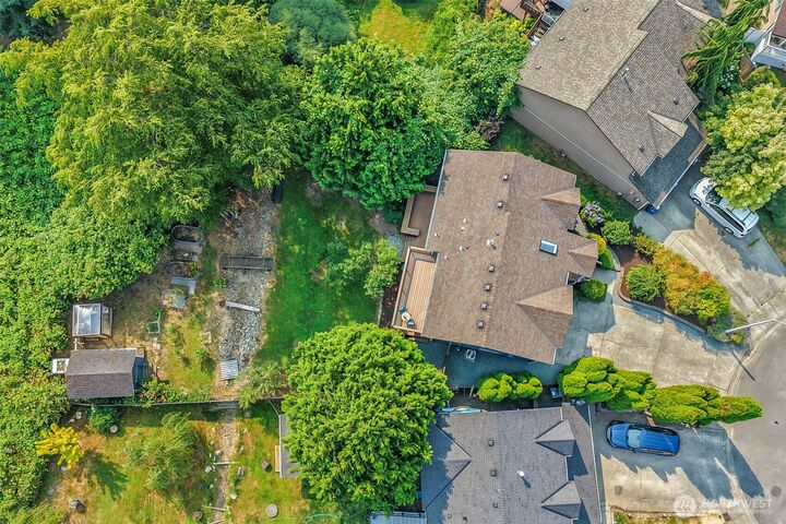 Property Photo:  302  18th Place  WA 98290 