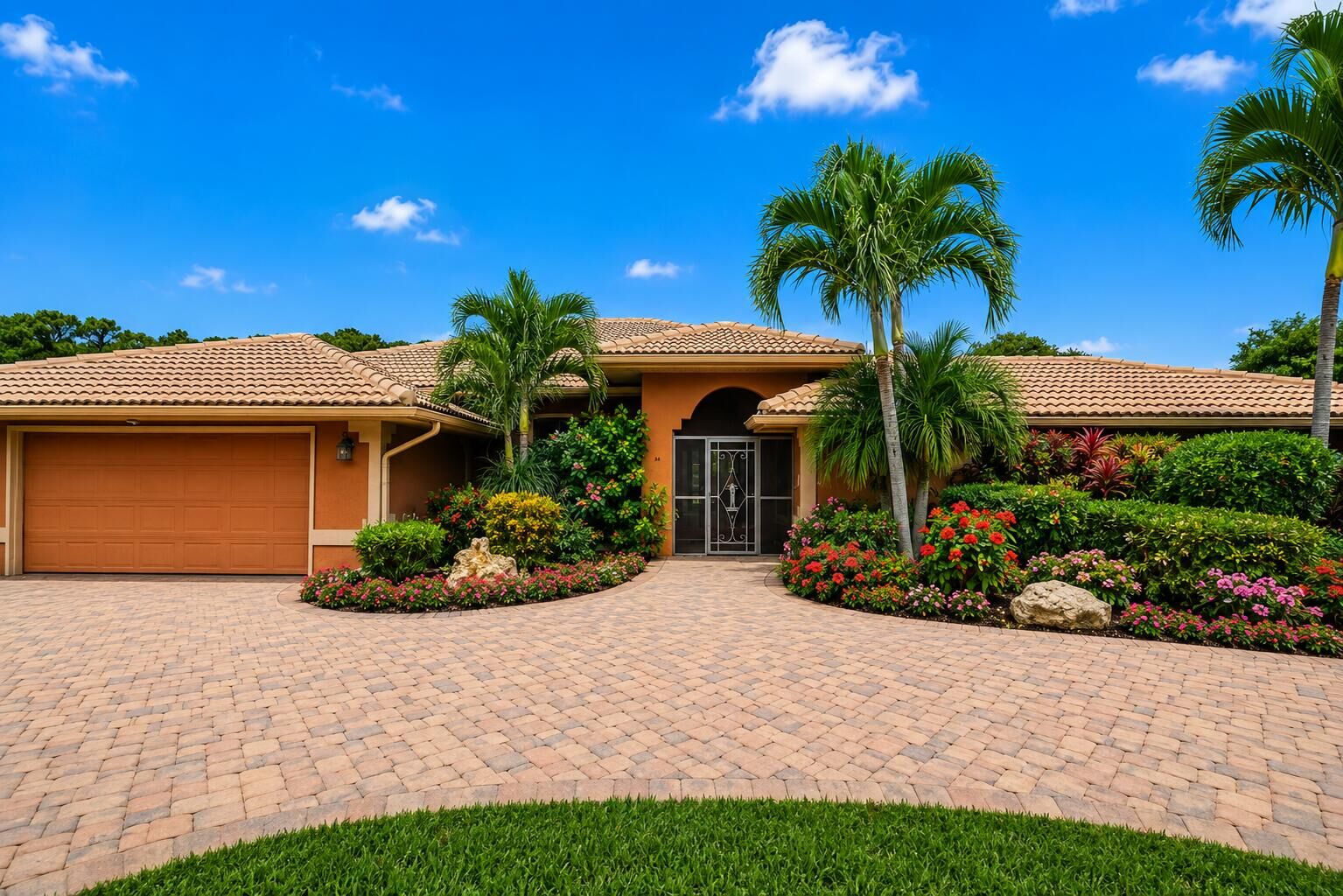 Property Photo: 1180 SW Mirror Lake Cove FL 34986