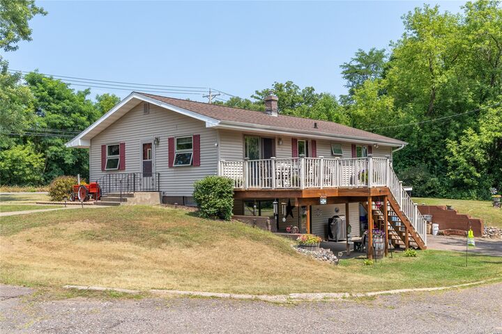 Property Photo:  920 Menasha Avenue E  WI 54848 