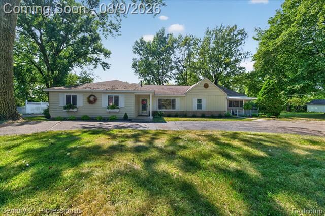 Property Photo:  3425 McClure Drive  MI 48084 