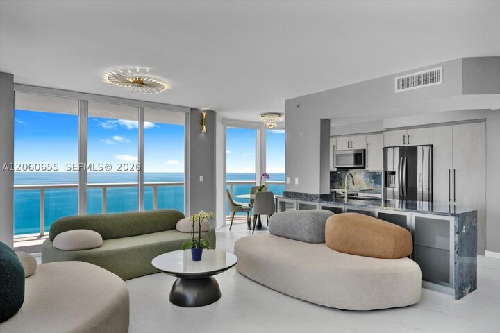Property Photo: 6365 Collins 3901 FL 33141