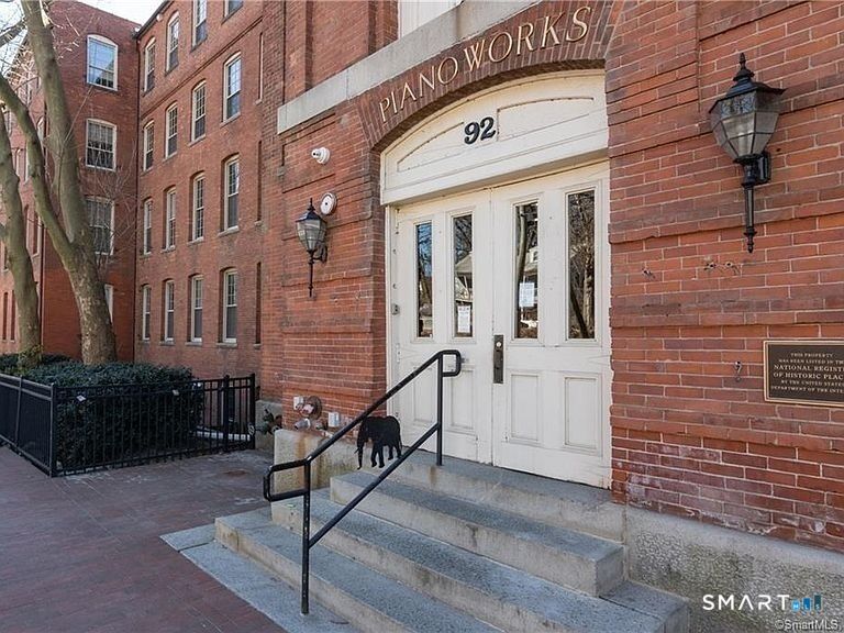 Property Photo:  92 Main Street 107  CT 06417 