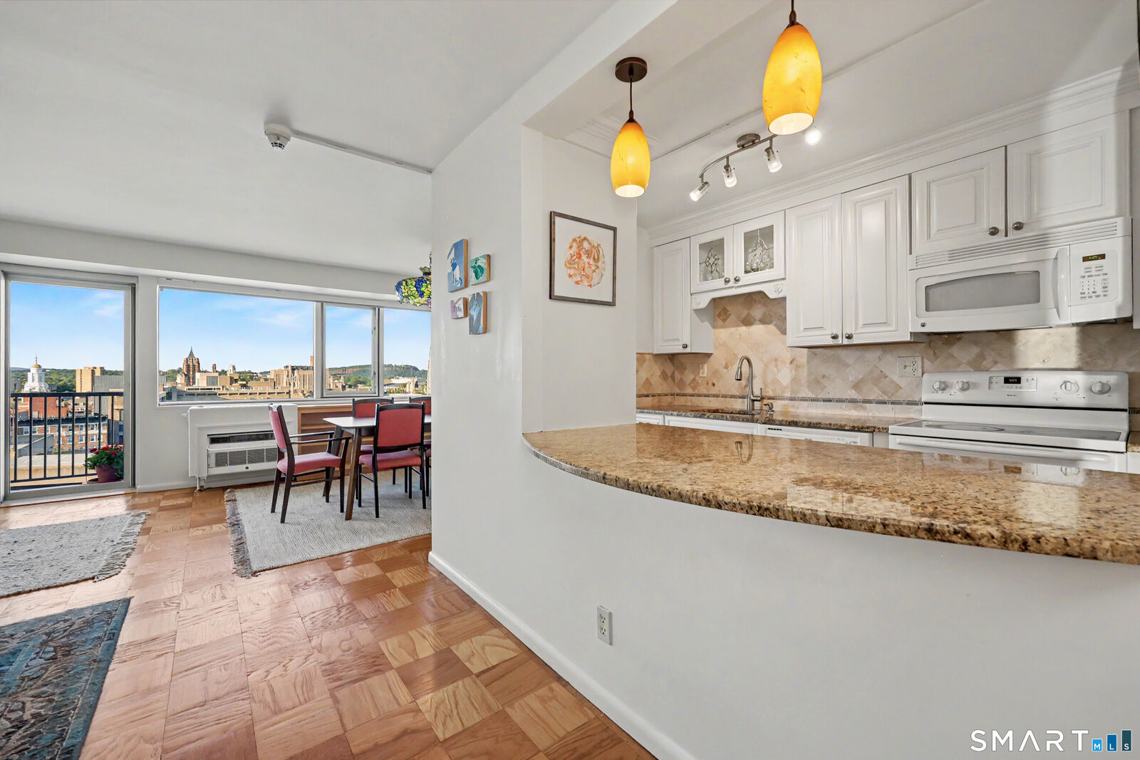 Property Photo:  100 York Street 14C  CT 06511 