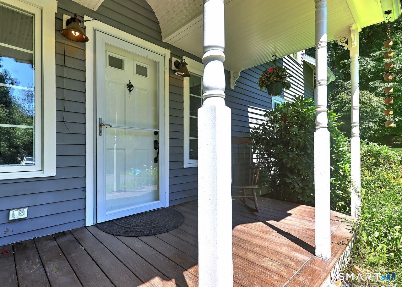 Property Photo:  409 Dogburn Lane  CT 06477 