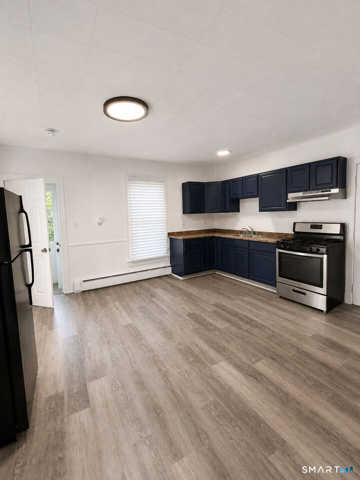 Property Photo:  78 Rhodes Street  CT 06051 
