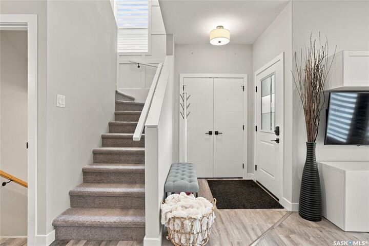Property Photo:  222 Dubois Crescent Cres  SK S7V 0R3 