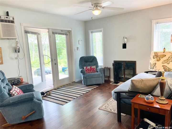 Property Photo: 311 Sandy Crescent SK S0A 0L0