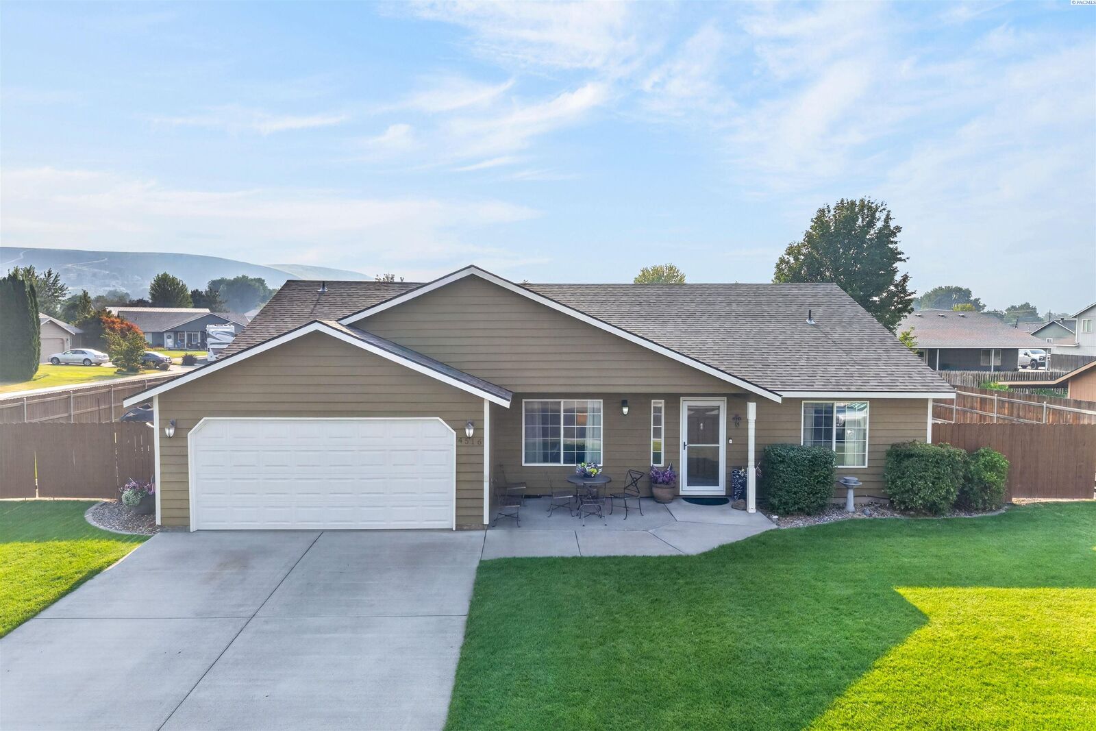 Property Photo:  4516 S Dayton Ct  WA 99337 