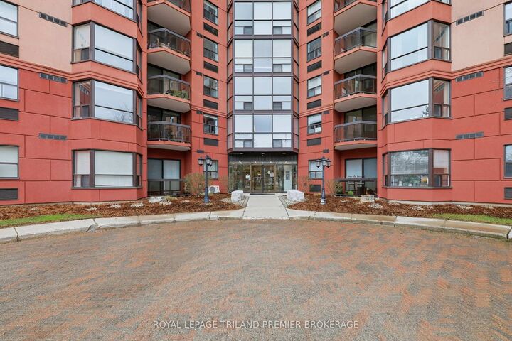 Property Photo: 600 Talbot Street 1004 ON N6A 5L9