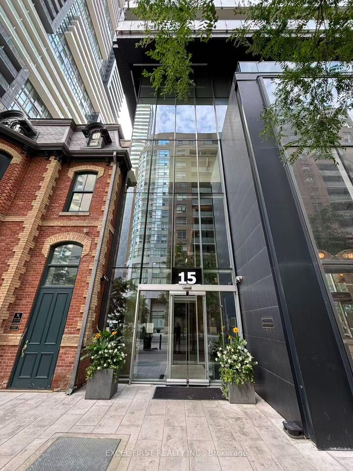 Property Photo: 15 Grenville Street 1011 ON M4Y 1A1