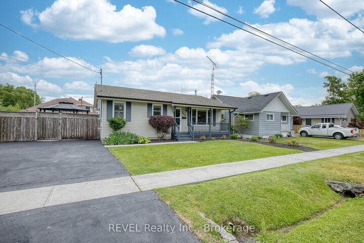 Property Photo: 344 Leask Avenue ON L2A 4L4