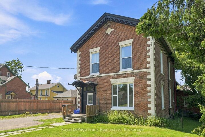 Property Photo:  25 Mill Street  ON K9V 2K9 