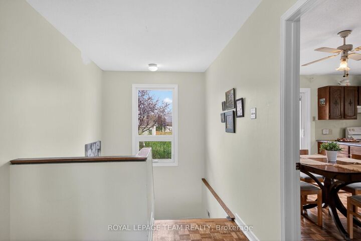 Property Photo:  136 James Cummings Avenue  ON K2H 8E1 