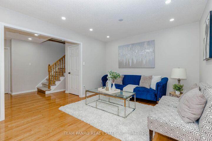 Property Photo:  25 Ural Circle  ON L6R 1H3 