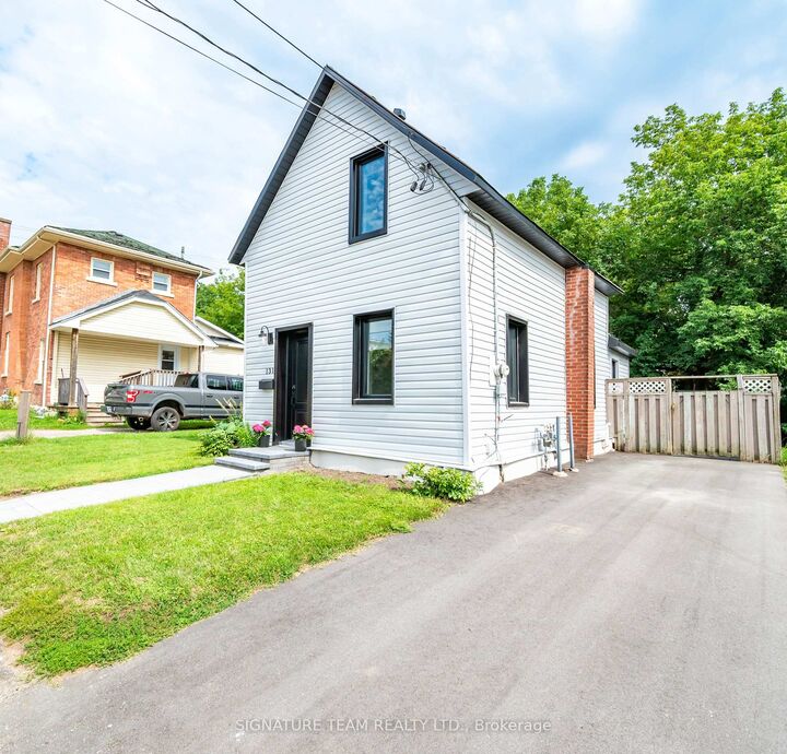 Property Photo: 131 Patrick Avenue ON K7V 3H3