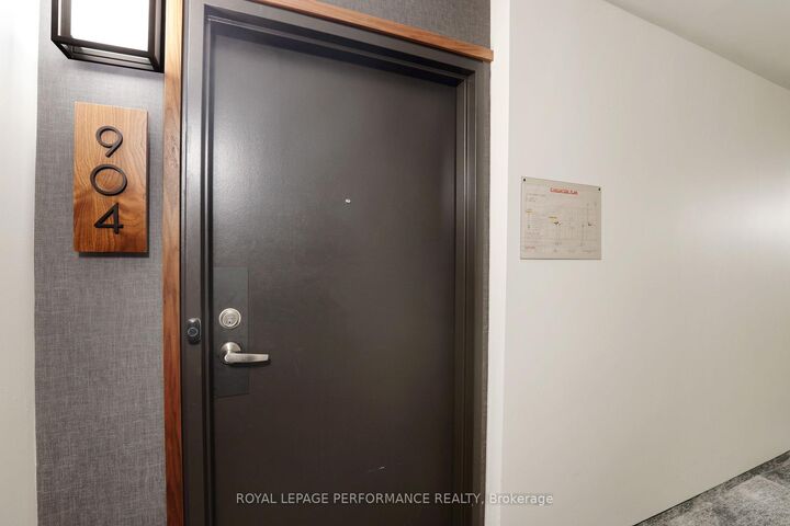 Property Photo:  40 Landry Street 904  ON K1L 8K4 